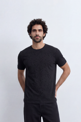 Men’s T-Shirt With Signature V Seam Detail