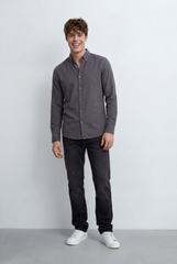 Men's Button Down Shirt With Clean Tailored Slim Fit