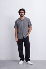 Men’s Resort Collar Shirt Textured Stripe Detail