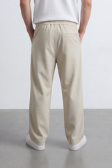 Men’s Oversize Sweatpants Minimal Logo Detail