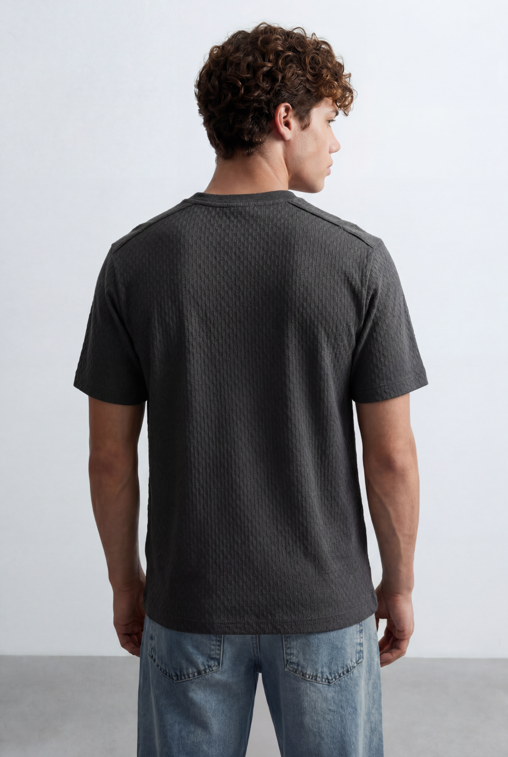 Men’s Textured Knit T-Shirt Ripple Pattern Surface