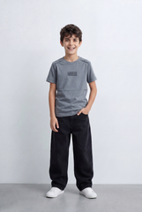 Boy's T-Shirt Shoulder Seam Details