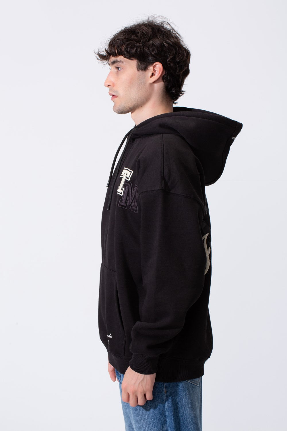 Embroidery Kangaroo Pocket Men Hoodie
