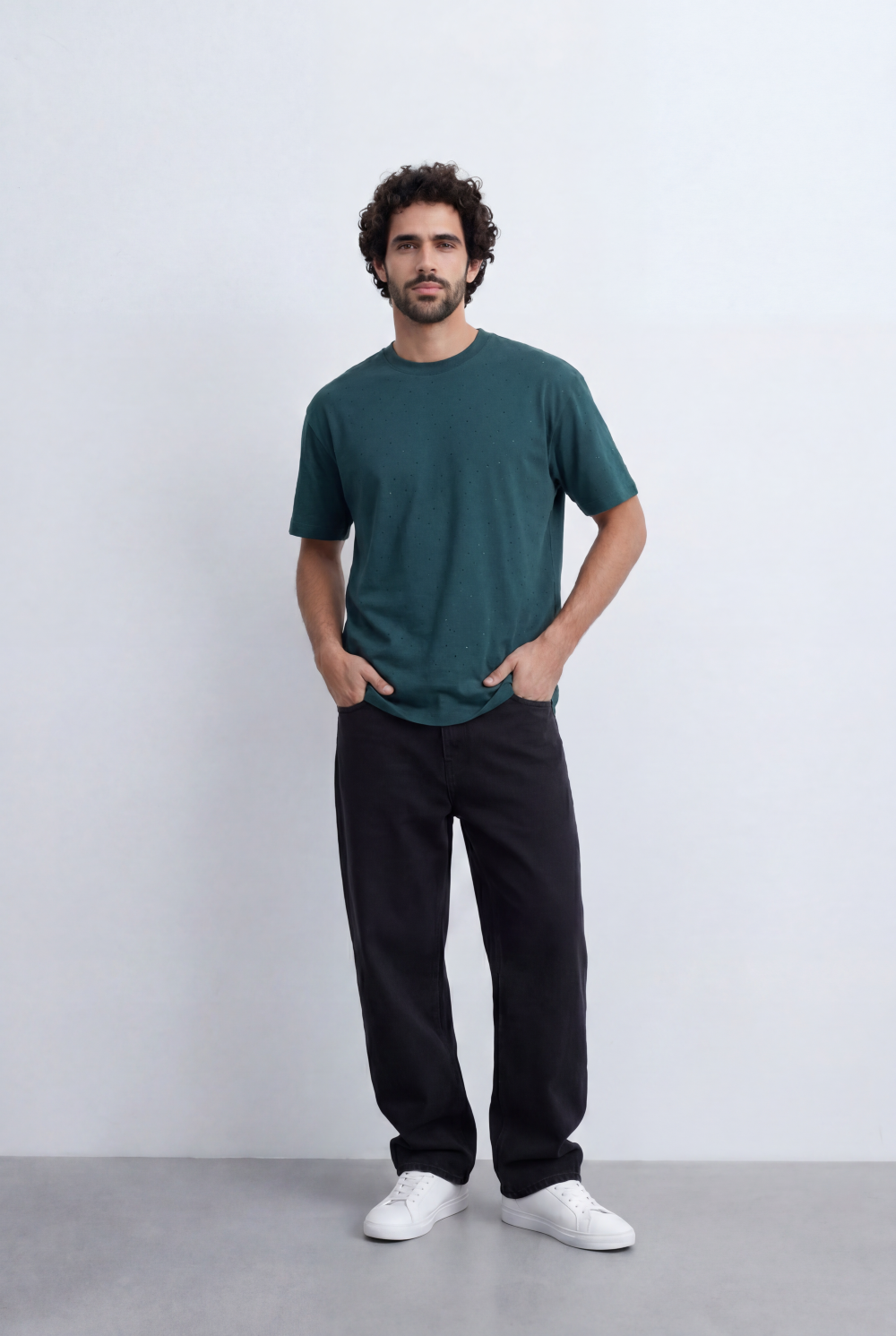 Men’s Textured T-Shirt With Micro Dot Detail