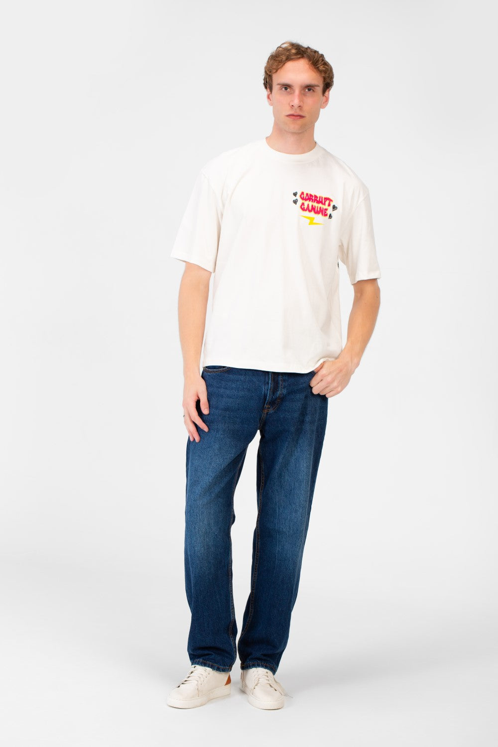 Men’s Tomato Store Back Graphic Tee With Oversized Typography Artwork
