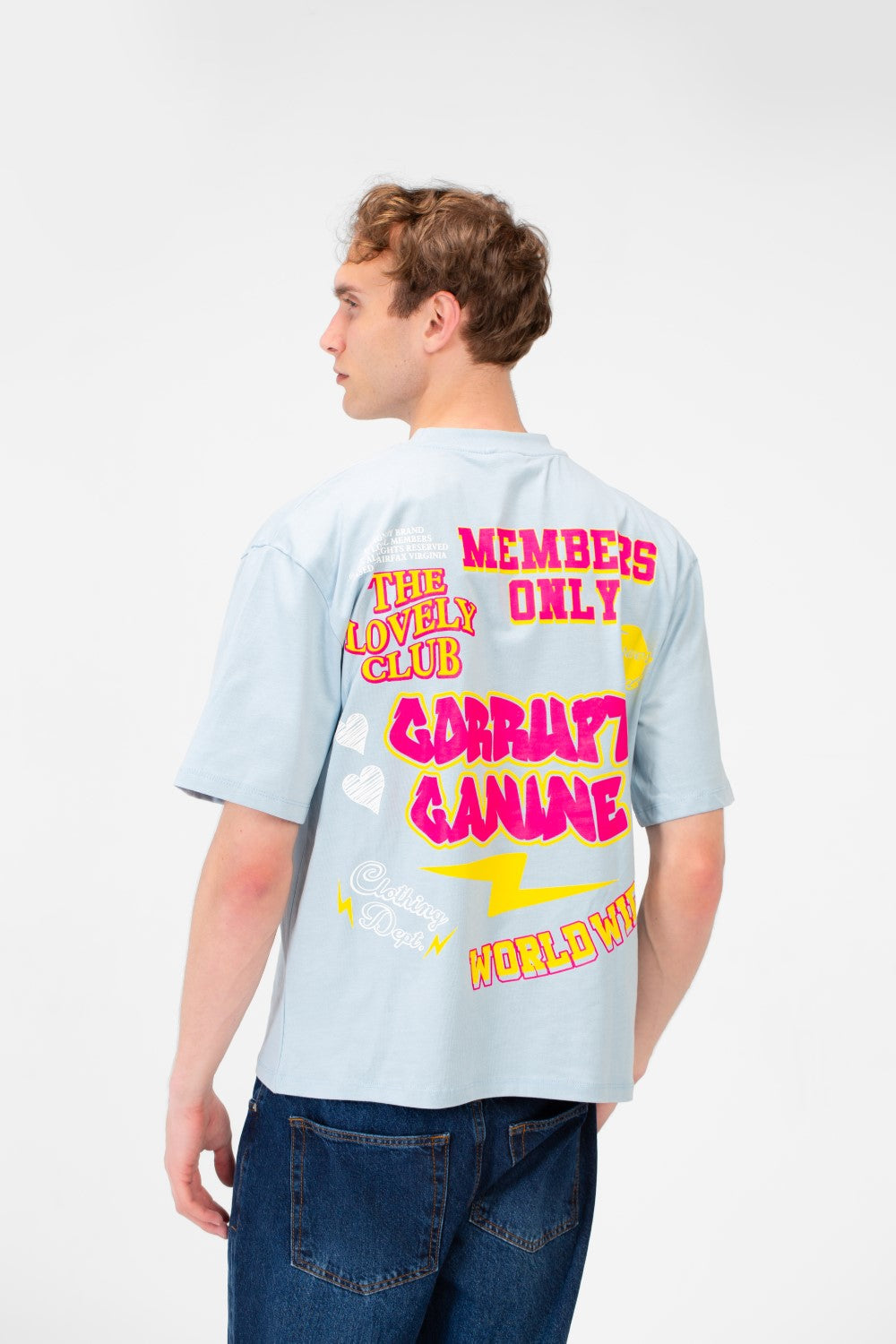 Men’s Tomato Store Back Graphic Tee With Oversized Typography Artwork