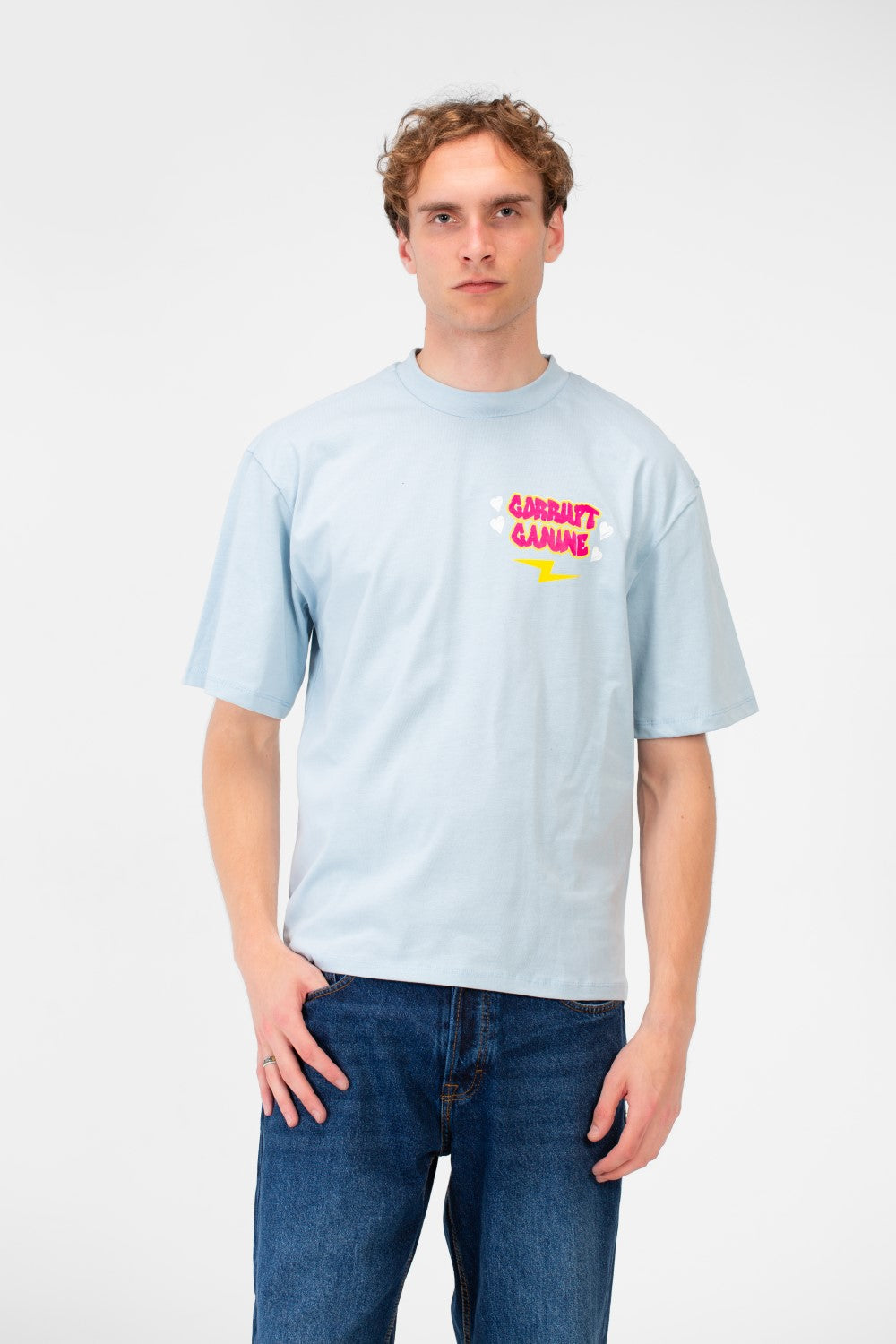 Men’s Tomato Store Back Graphic Tee With Oversized Typography Artwork