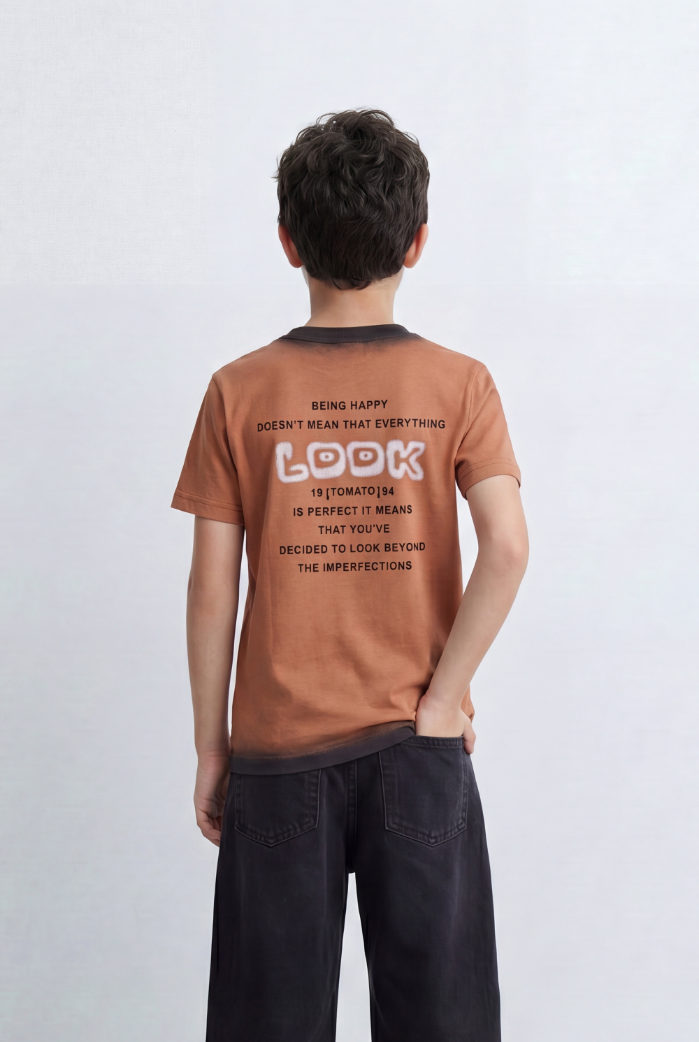 Boy's Graphic T-Shirt With Look Front Artwork