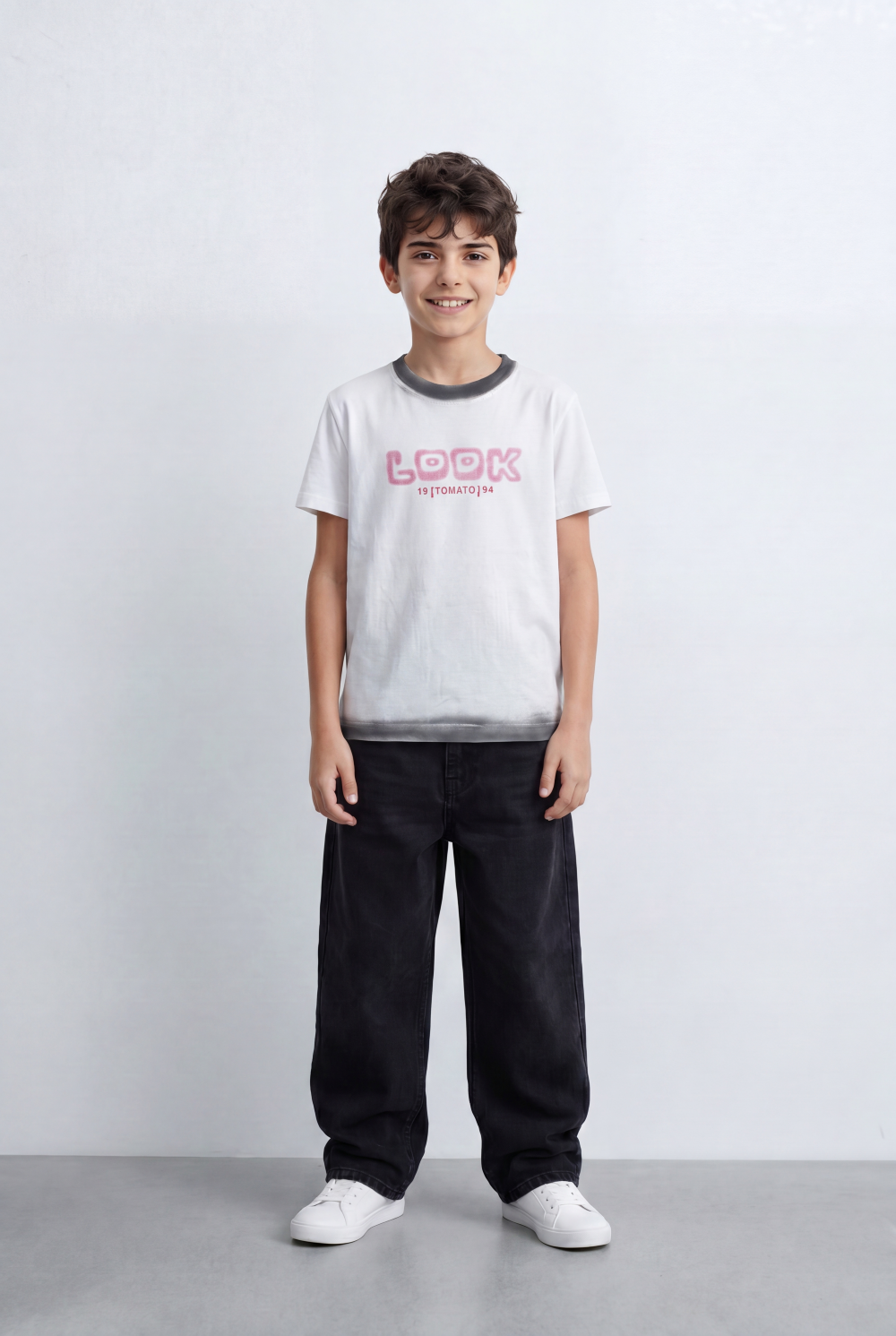 Boy's Graphic T-Shirt With Look Front Artwork