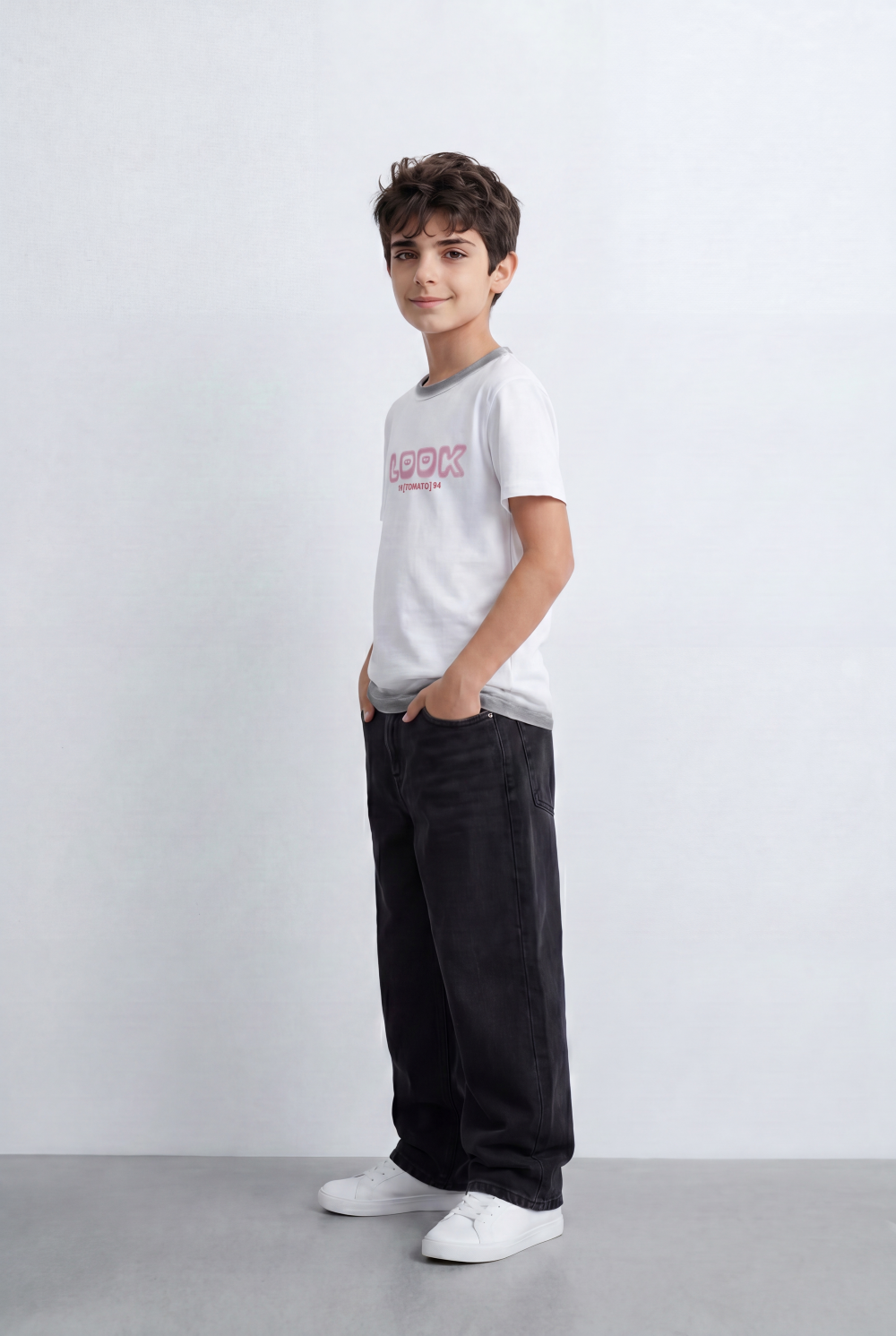 Boy's Graphic T-Shirt With Look Front Artwork
