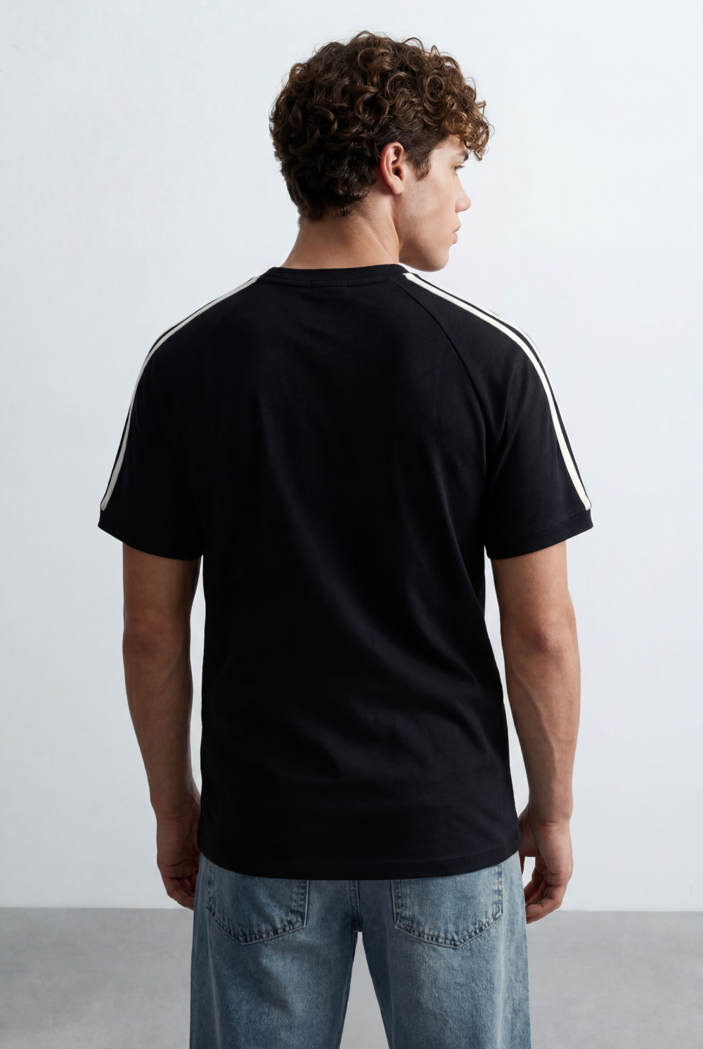 Men’s Dual Shoulder Stripe Detail Oversized T-Shirt