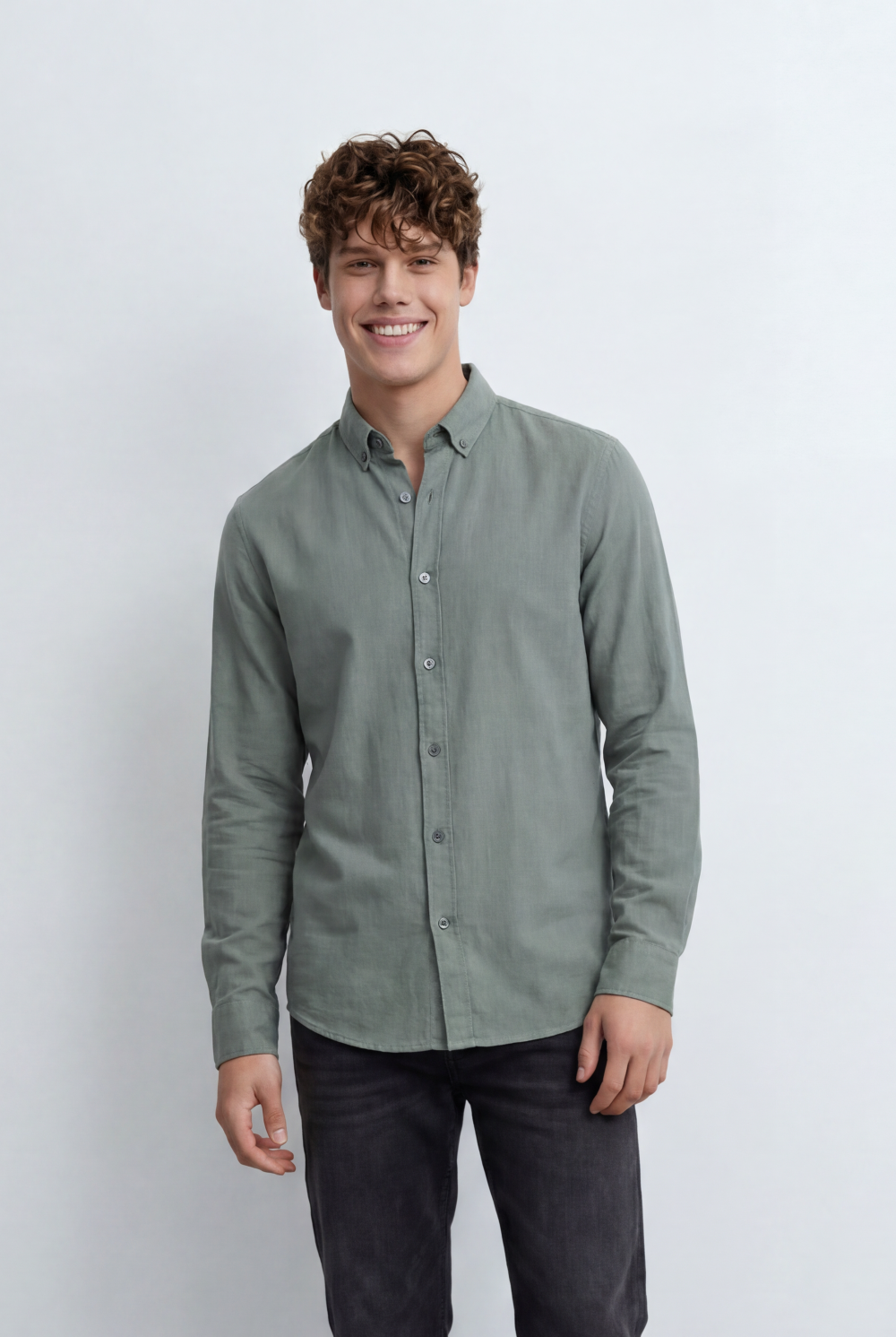 Men's Button Down Shirt With Clean Tailored Slim Fit