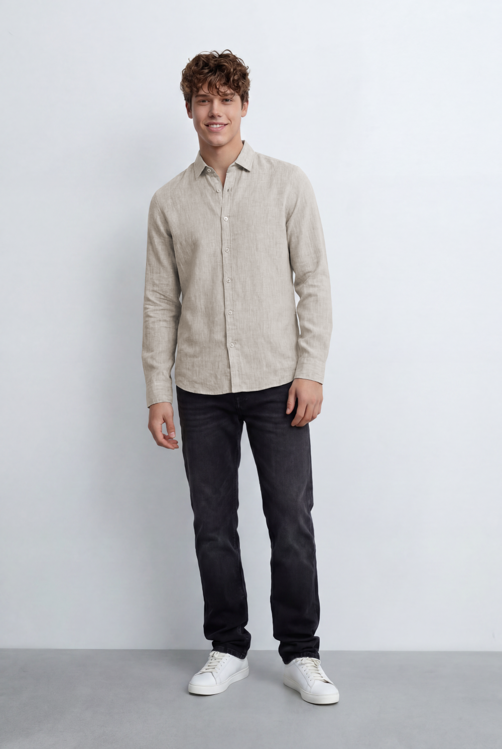 Men's Slim Fit Blend Shirt With Natural Texture