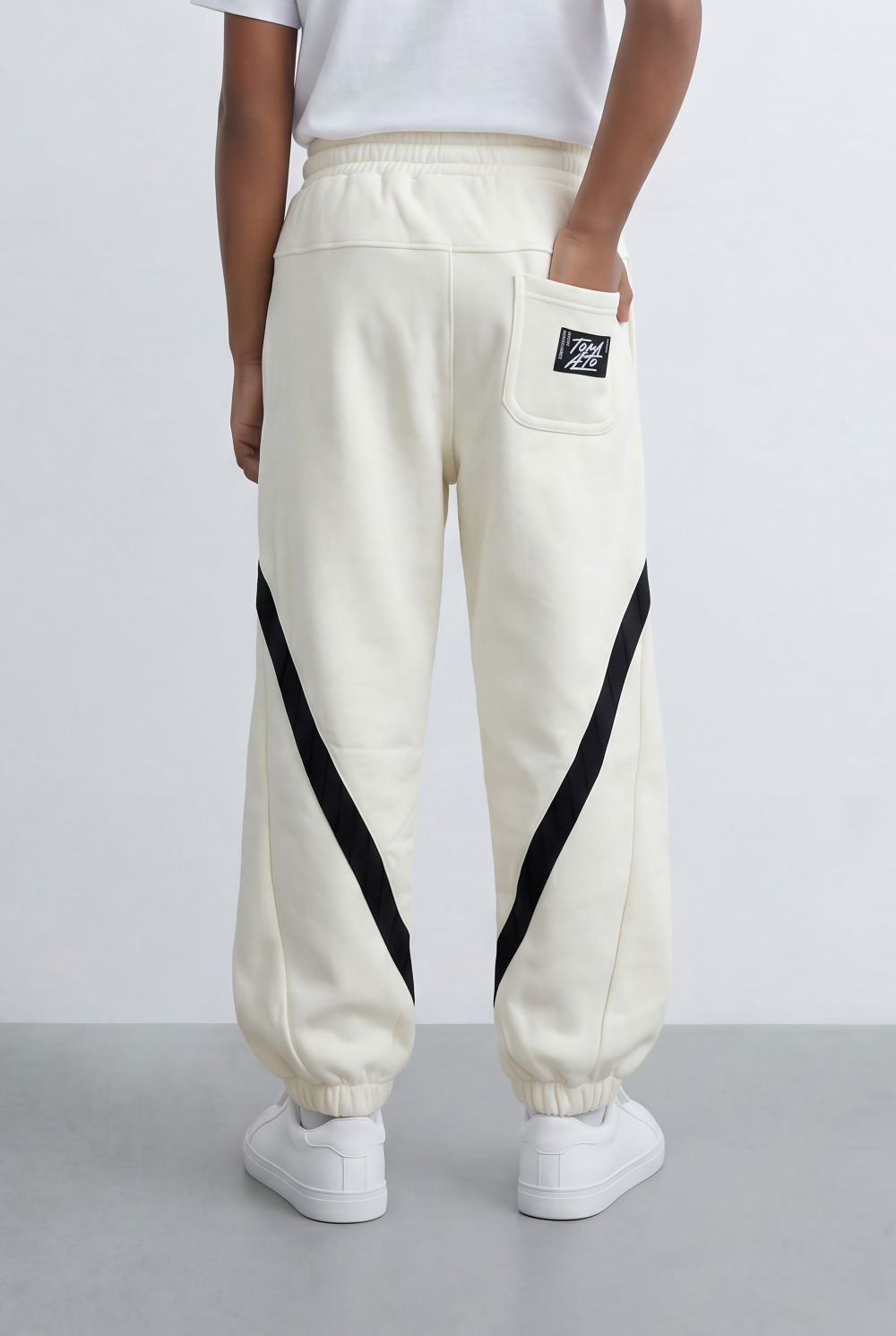 Boy's Jogger Sweatpants Contrast Panel Details