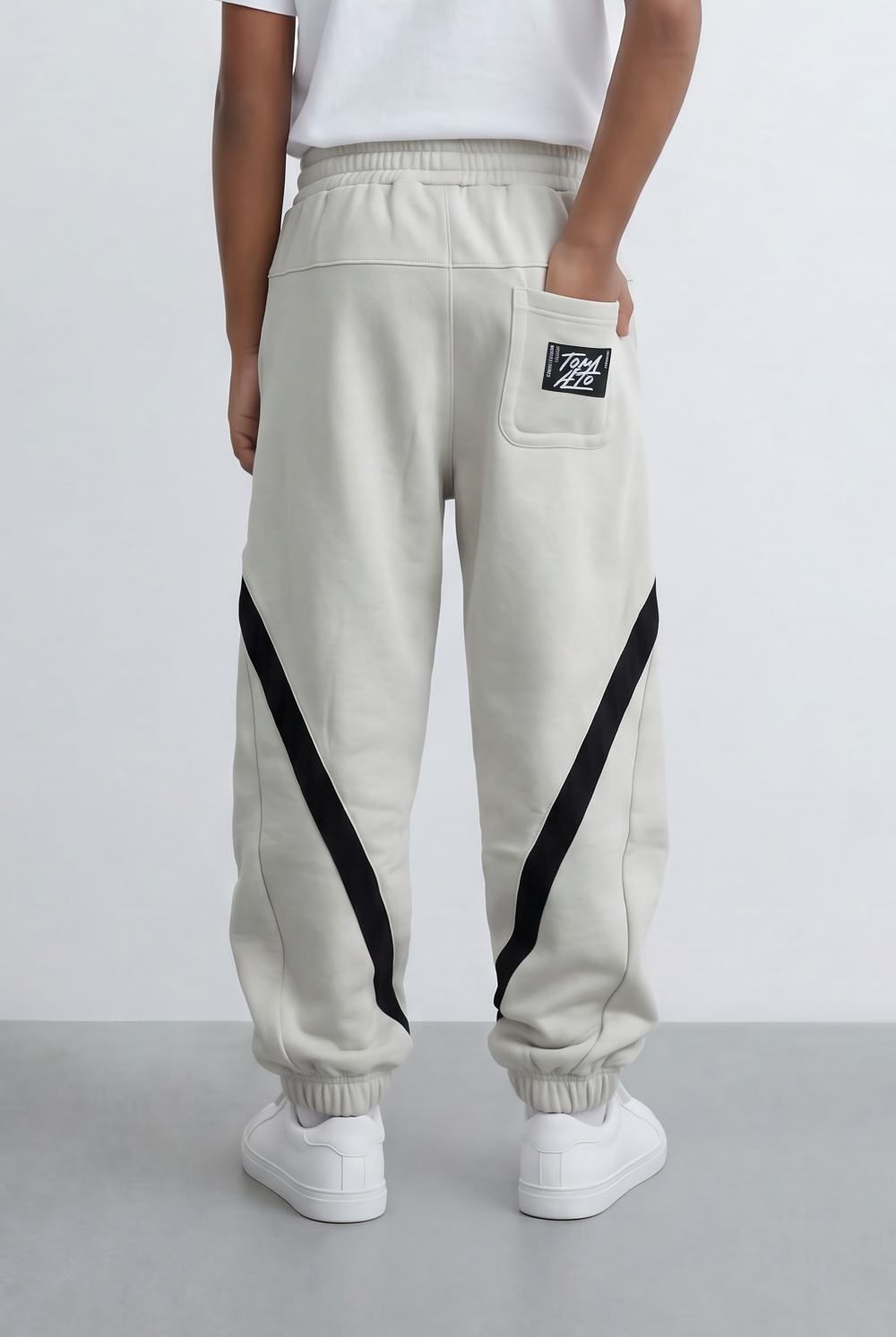 Boy's Jogger Sweatpants Contrast Panel Details