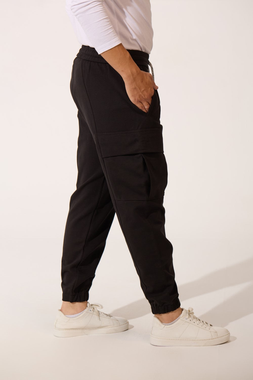 Men’s Utility Cargo Flap Pockets Fleece Sweatpants