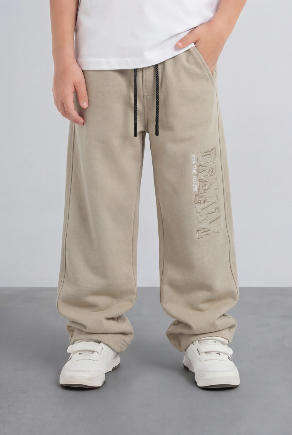 Boy's Oversize Sweatpants Embossed Side Logo