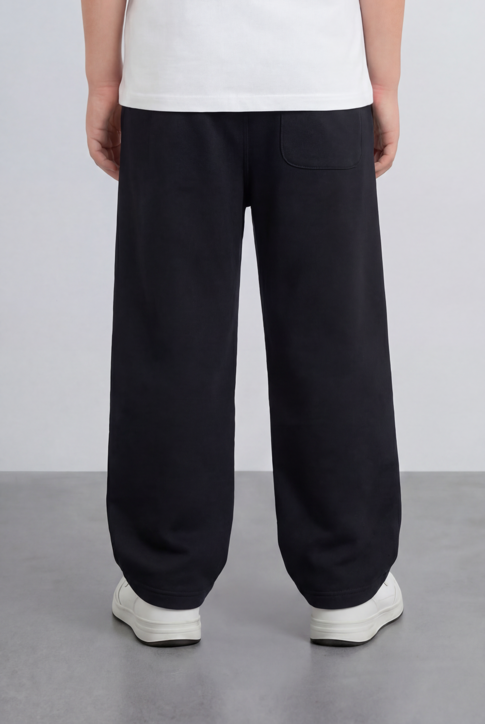 Boy's Oversize Sweatpants Embossed Side Logo