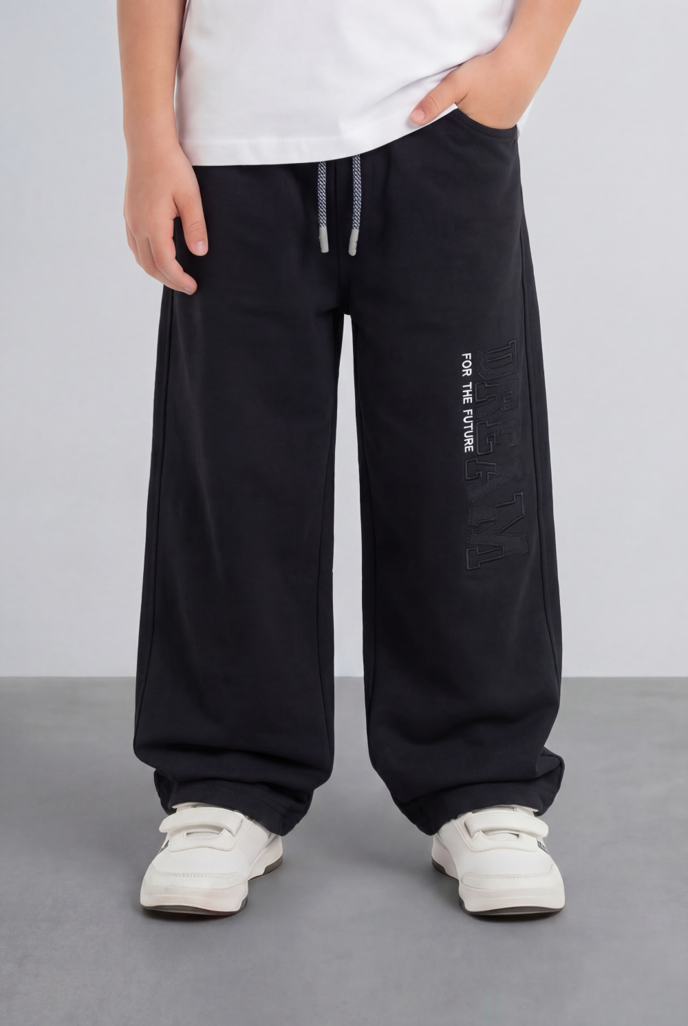 Boy's Oversize Sweatpants Embossed Side Logo
