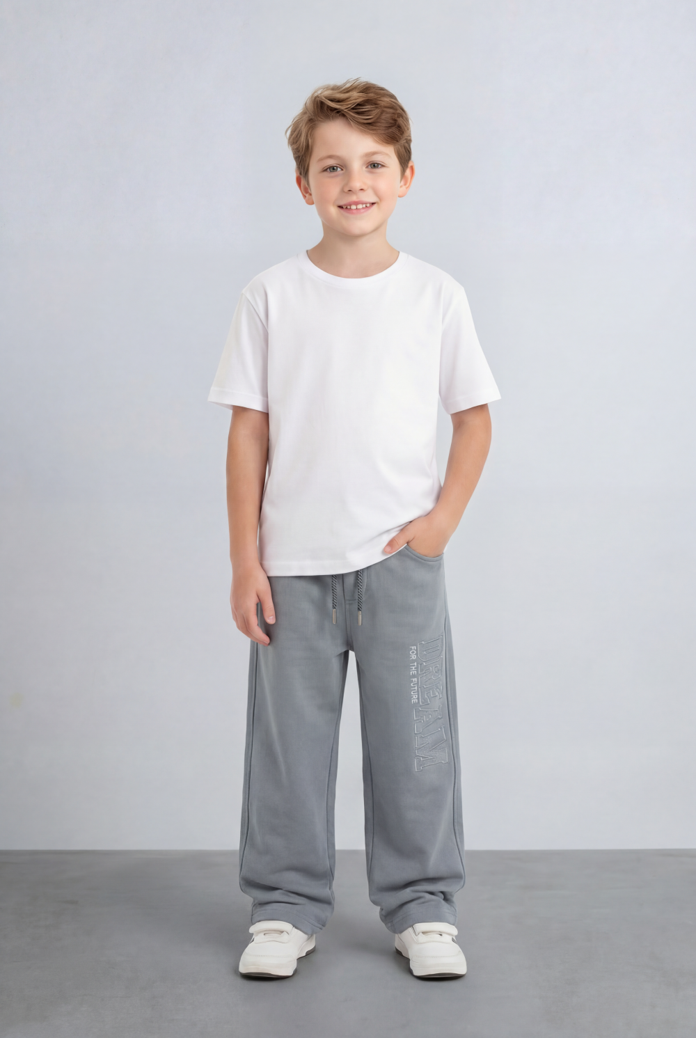 Boy's Oversize Sweatpants Embossed Side Logo