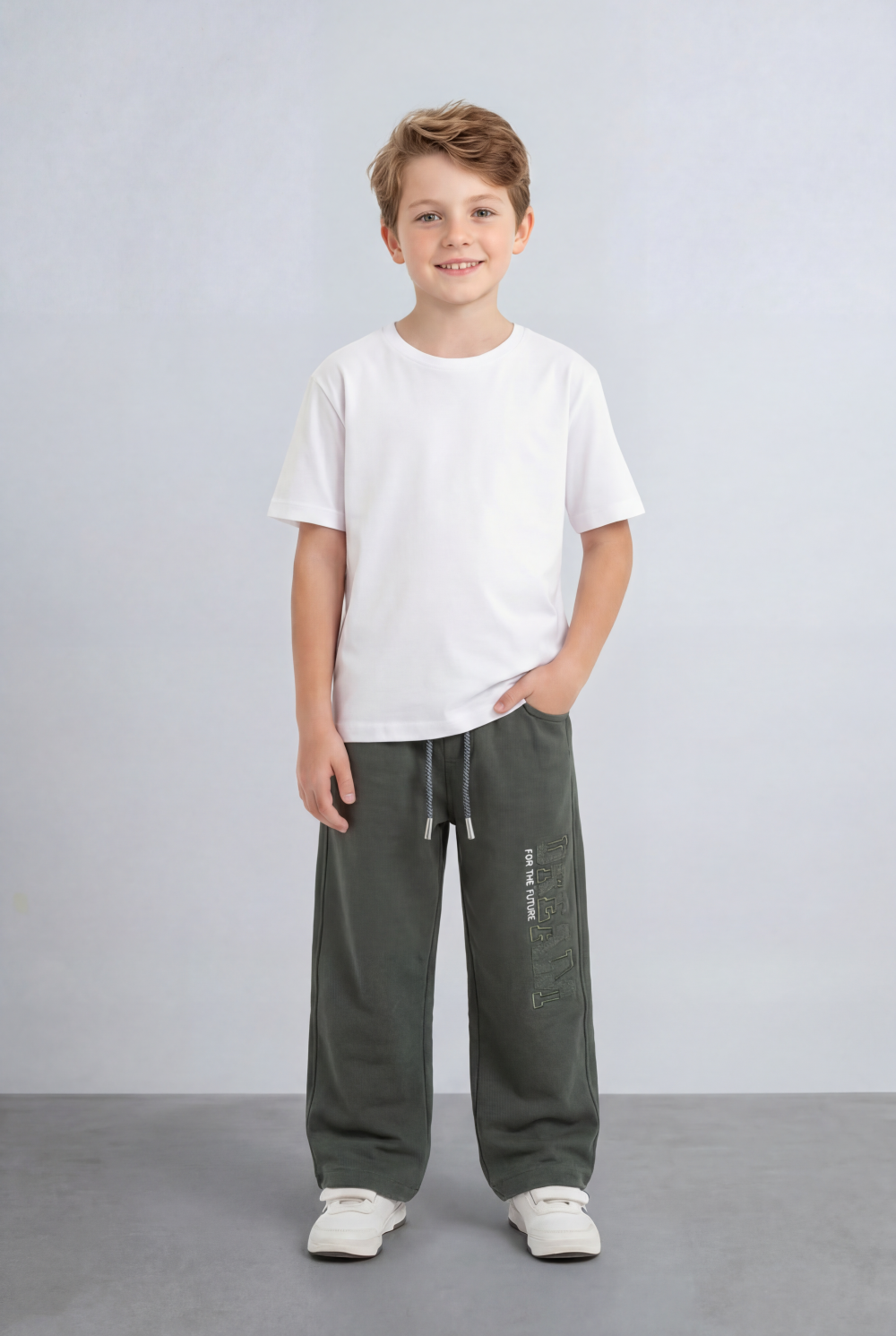 Boy's Oversize Sweatpants Embossed Side Logo