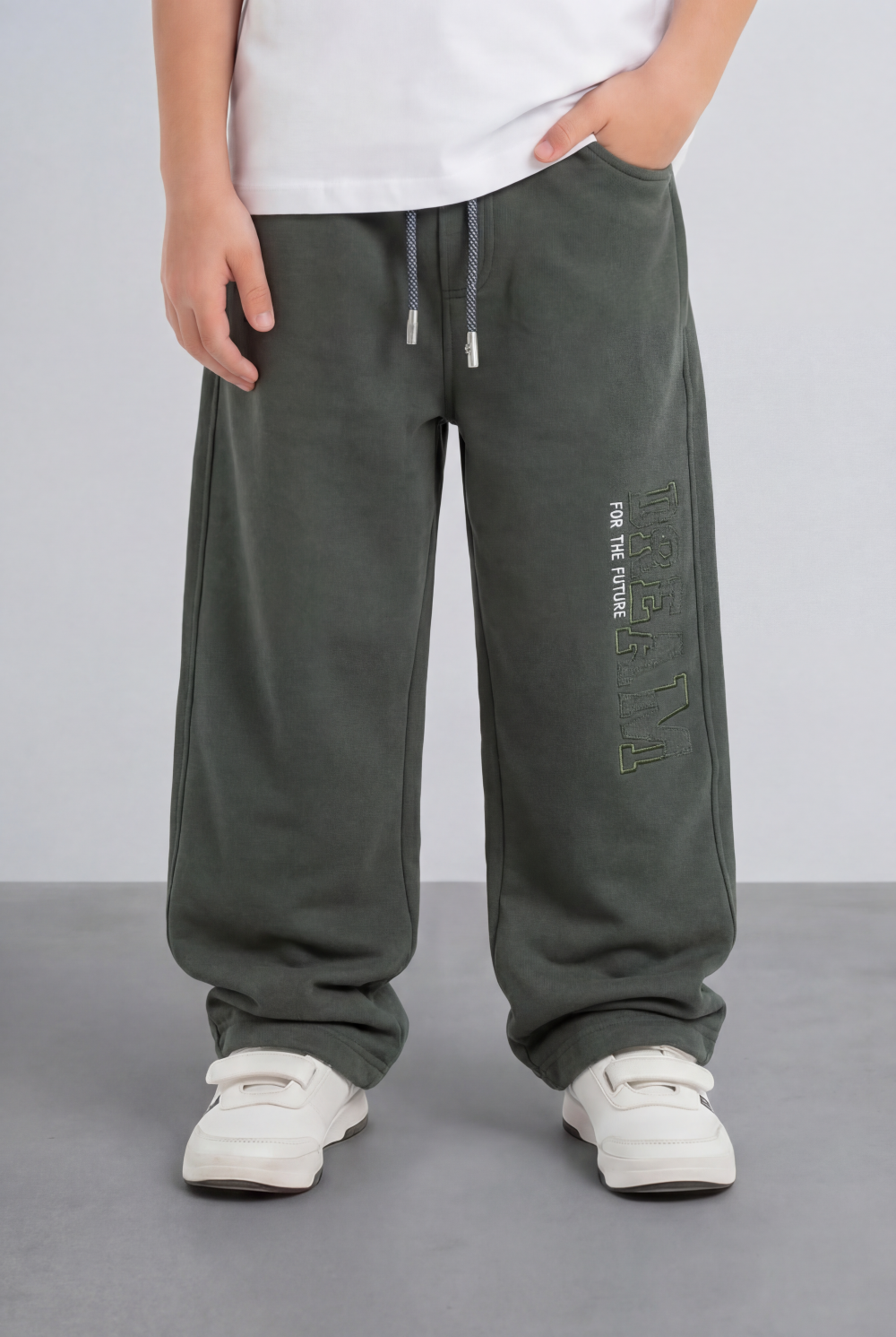Boy's Oversize Sweatpants Embossed Side Logo