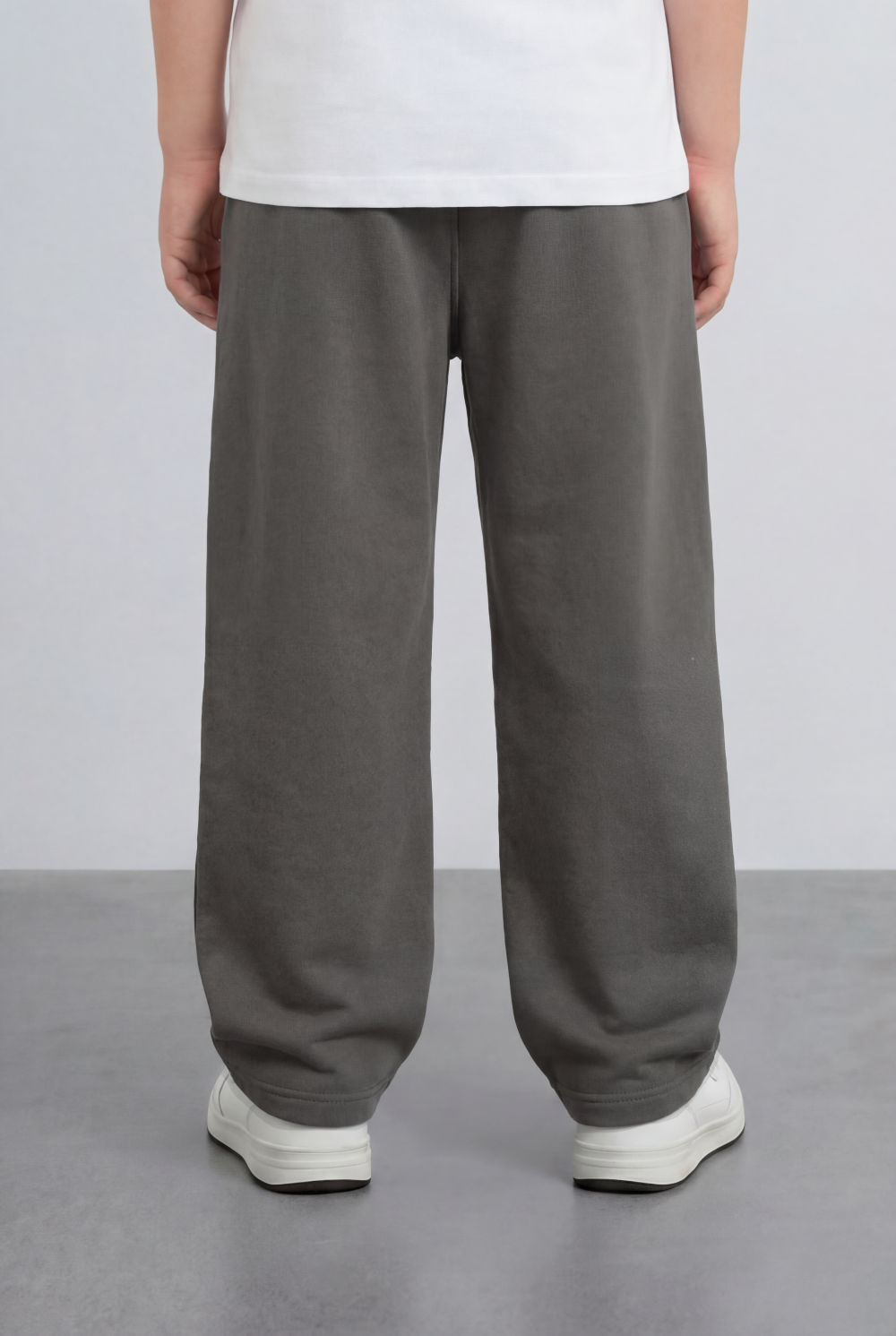 Boy's Oversize Sweatpants Embossed Side Logo