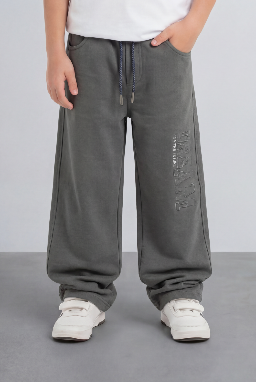 Boy's Oversize Sweatpants Embossed Side Logo