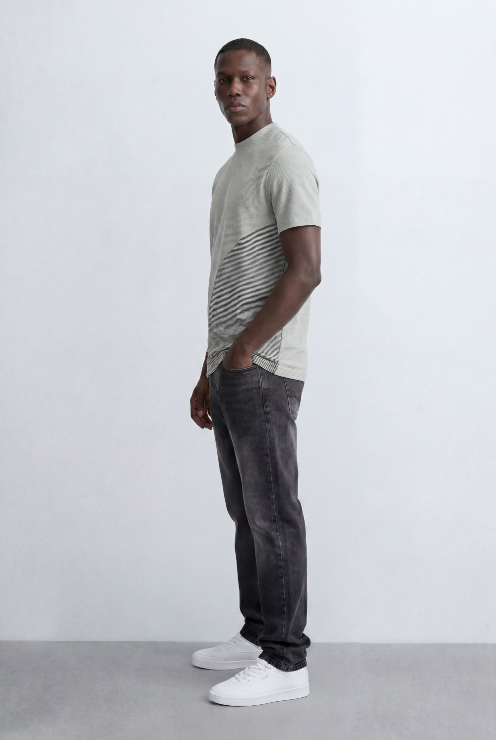 Men’s Textured Panel T-Shirt Contrast Stripe Detail Modern