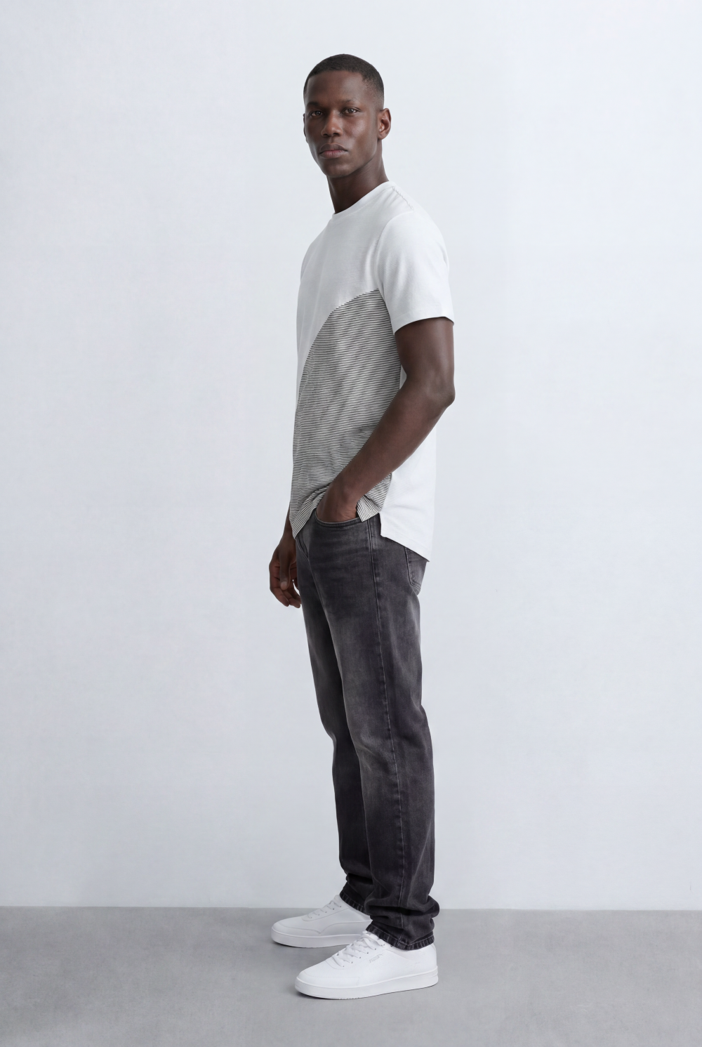 Men’s Textured Panel T-Shirt Contrast Stripe Detail Modern