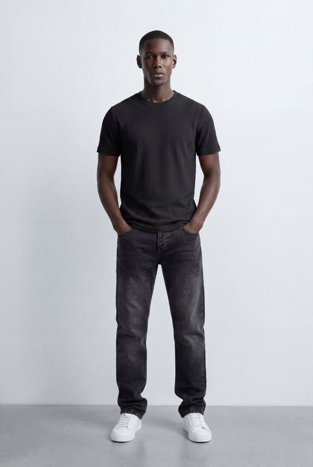 Men’s Structured Knit T-Shirt Grid Texture Surface