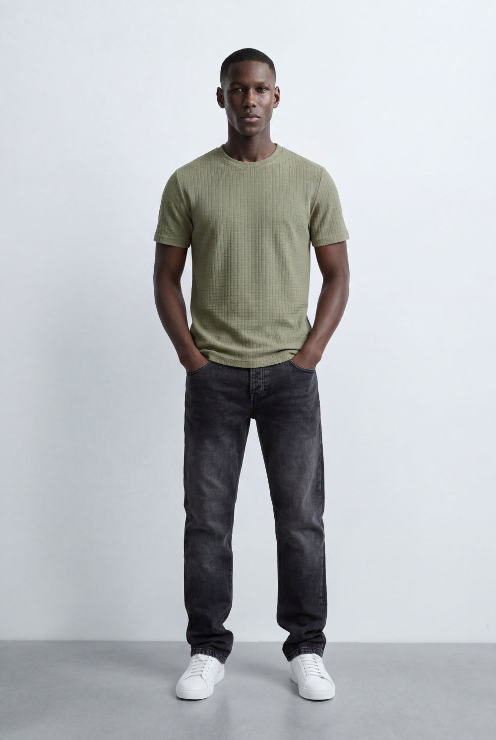 Men’s Structured Knit T-Shirt Grid Texture Surface