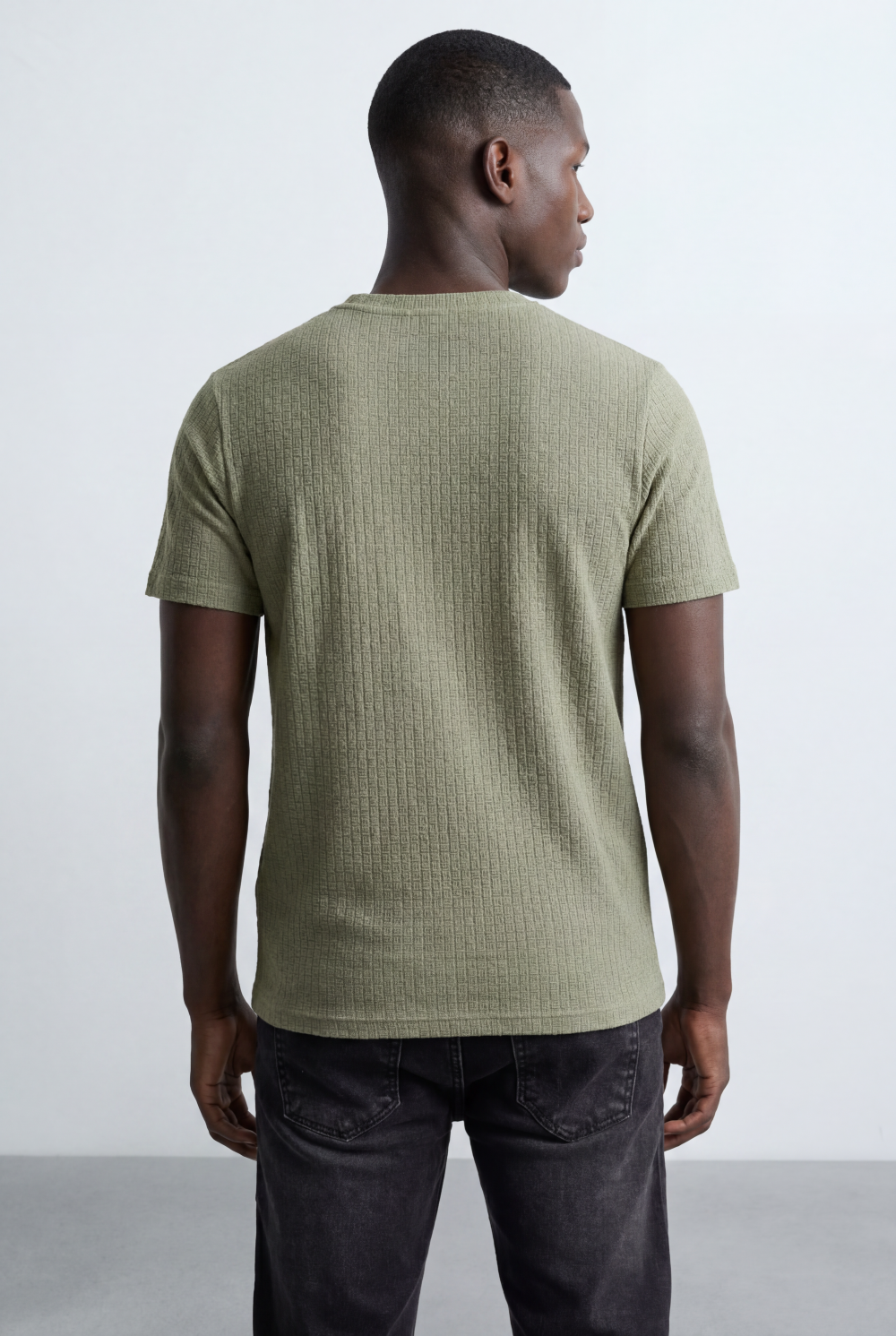 Men’s Structured Knit T-Shirt Grid Texture Surface
