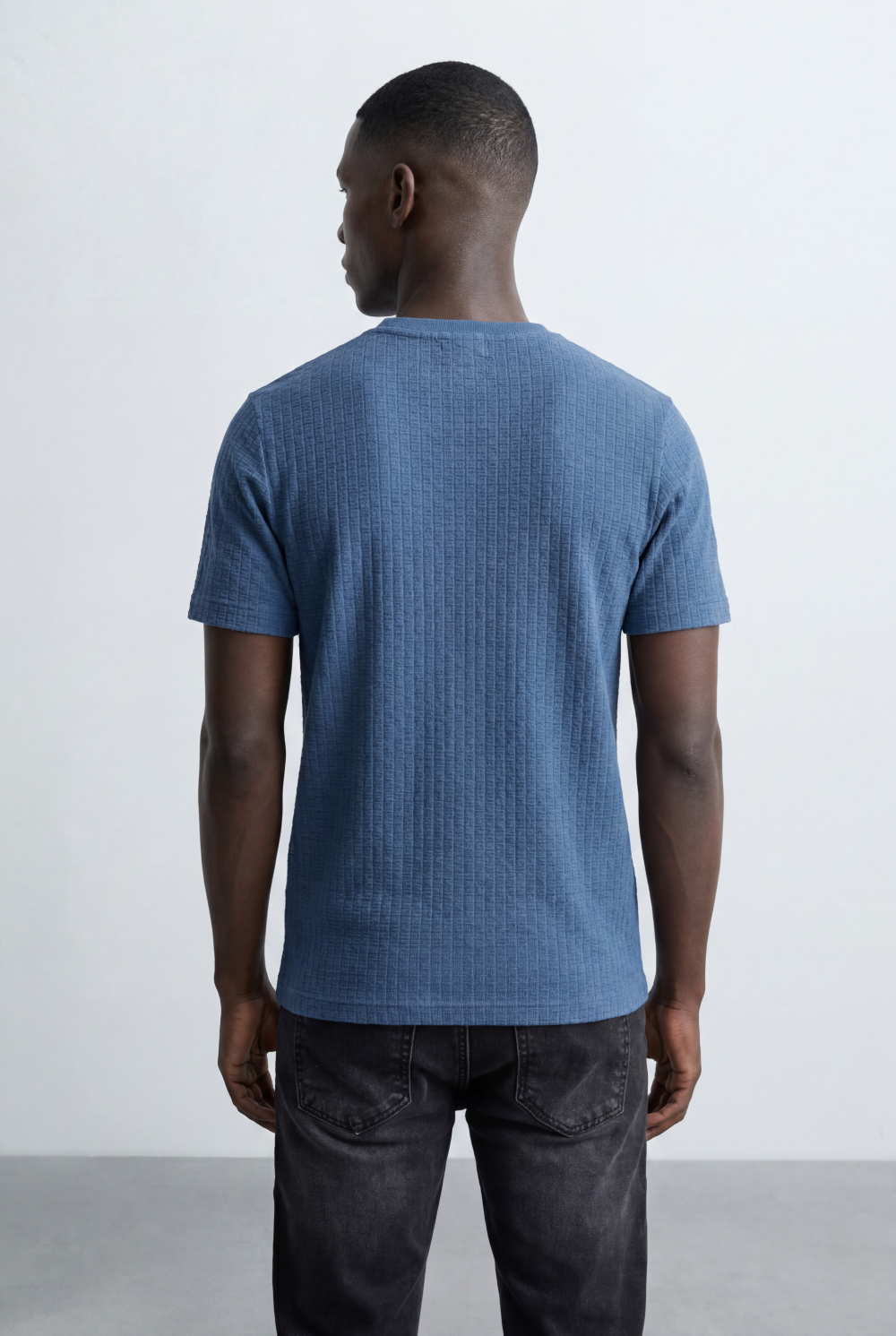 Men’s Structured Knit T-Shirt Grid Texture Surface