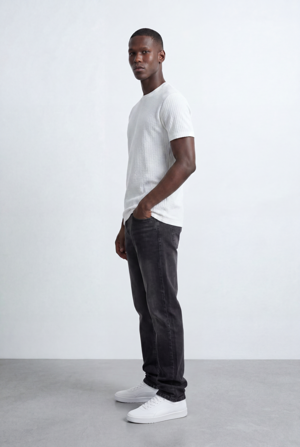 Men’s Structured Knit T-Shirt Grid Texture Surface