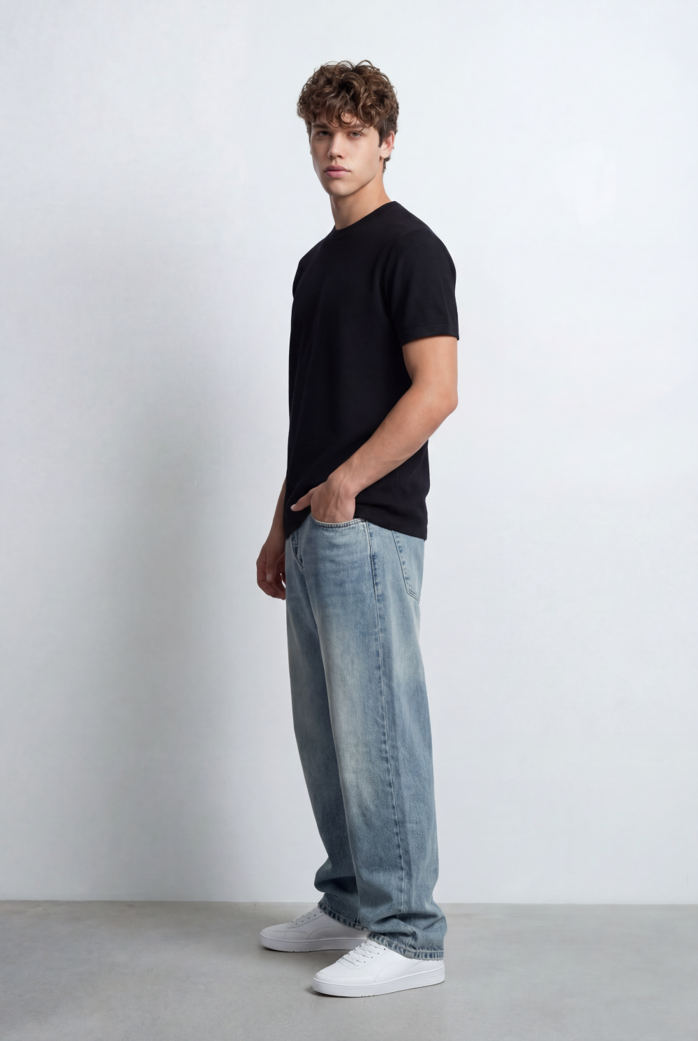 Men’s Micro Knit Surface Detail Versatile Slim Fit T-Shirt