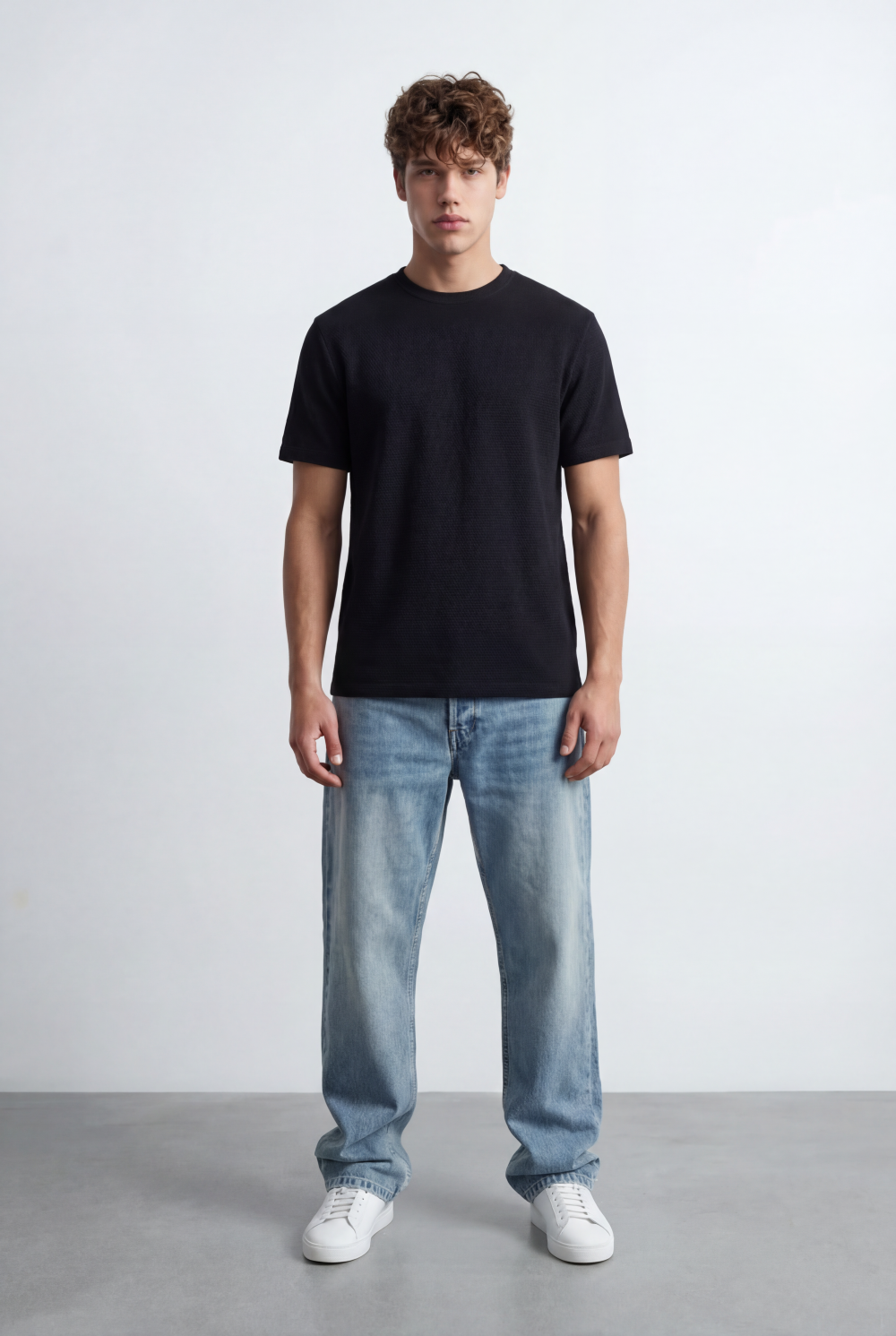 Men’s Micro Knit Surface Detail Versatile Slim Fit T-Shirt