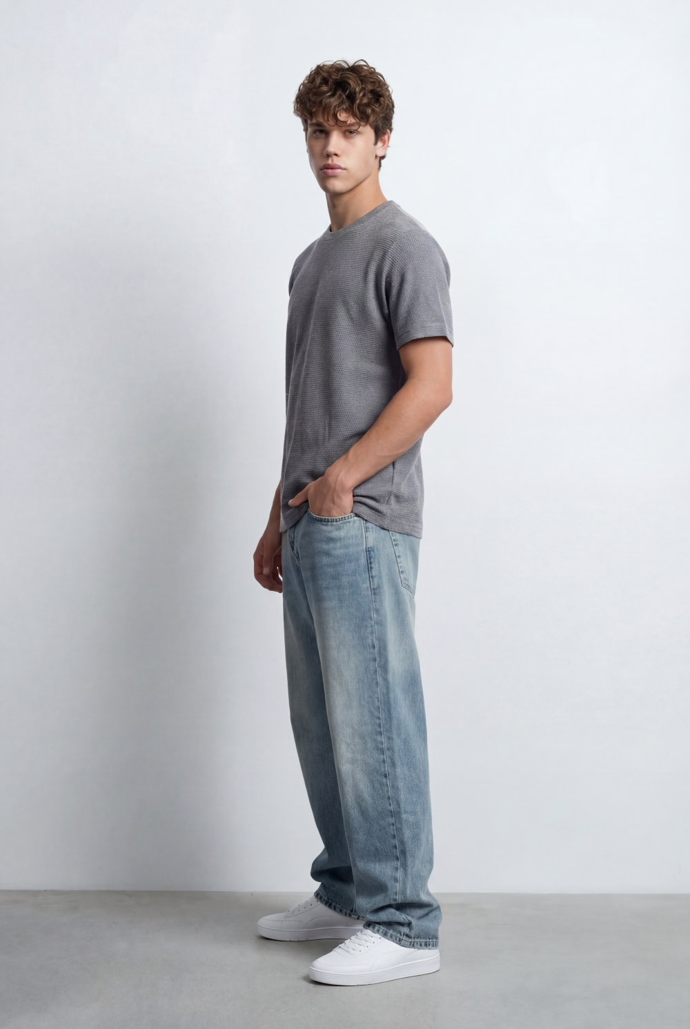 Men’s Micro Knit Surface Detail Versatile Slim Fit T-Shirt