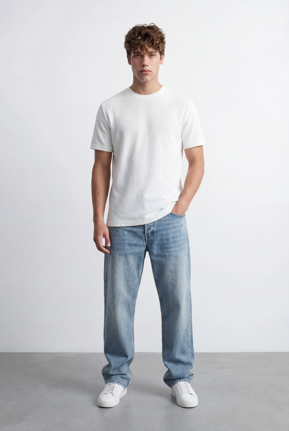 Men’s Micro Knit Surface Detail Versatile Slim Fit T-Shirt