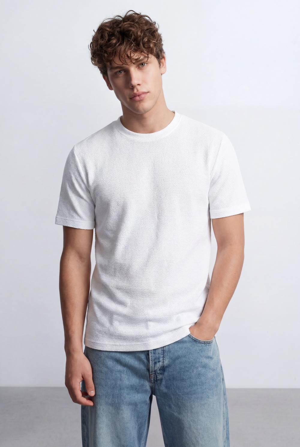 Men’s Micro Knit Surface Detail Versatile Slim Fit T-Shirt