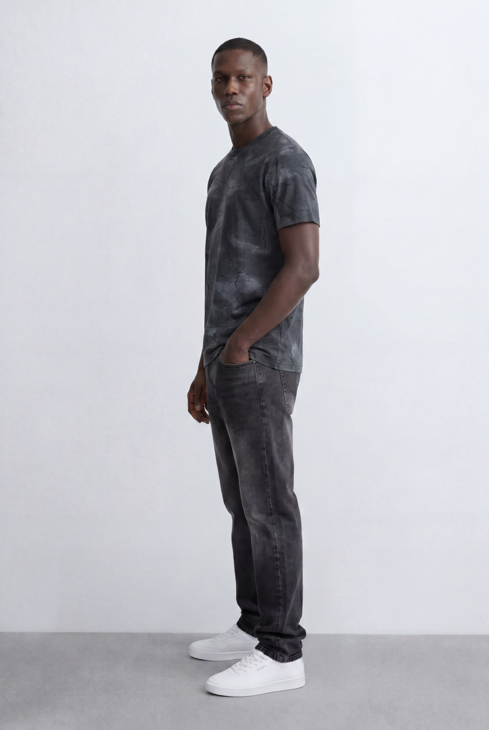Men’s Acid Wash T-Shirt Crack Texture Print  Slim Fit