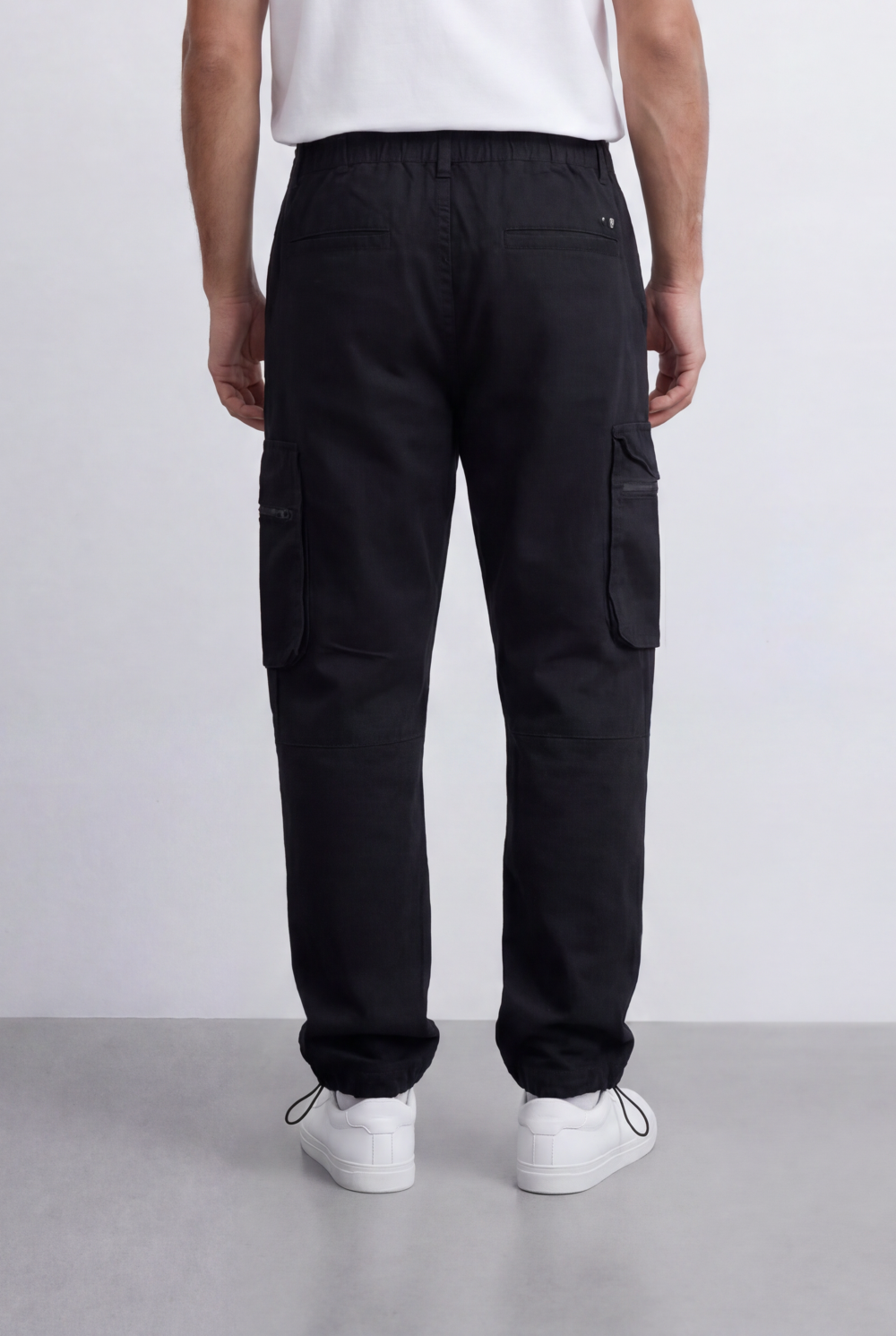 Men’s Utility Cargo Pants Adjustable Belt Zip Pocket Detail