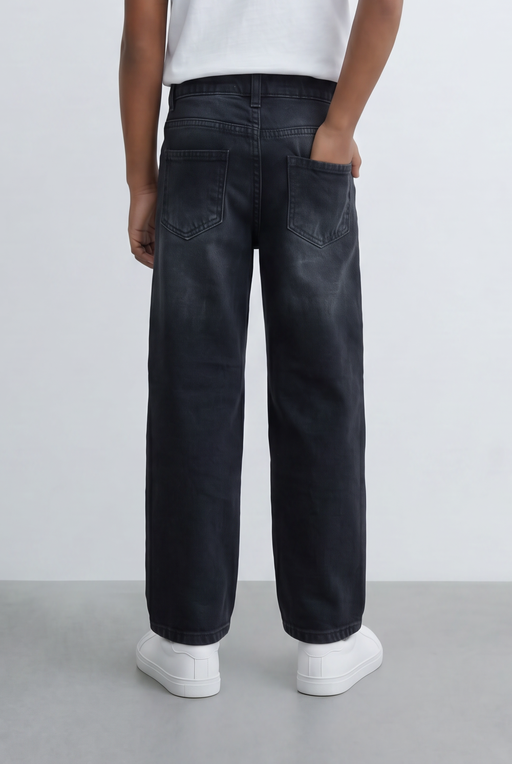 Boy's Used Jeans With Light Wash Finish Pants