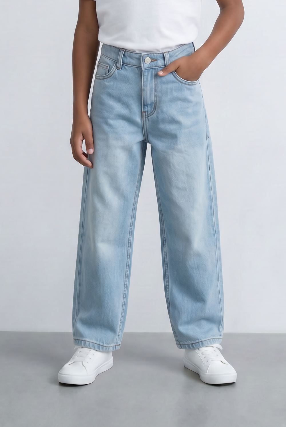 Boy's Used Jeans With Light Wash Finish Pants