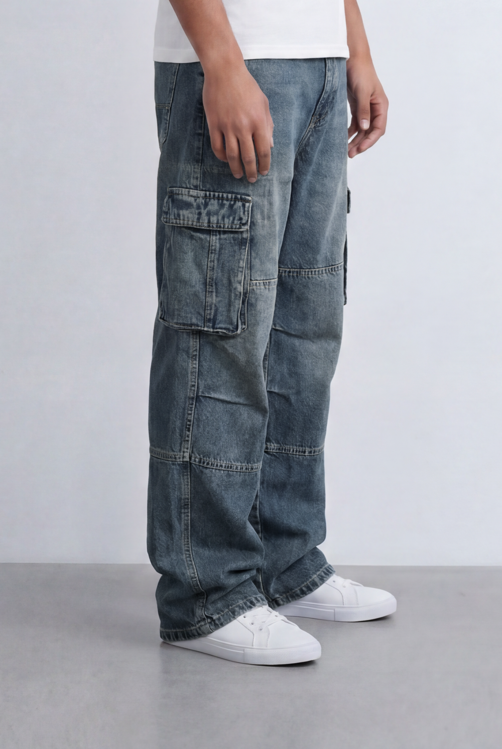 Men's Cargo Jeans Utility Pocket Details Pants
