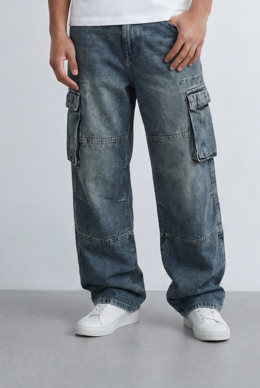 Men's Cargo Jeans Utility Pocket Details Pants