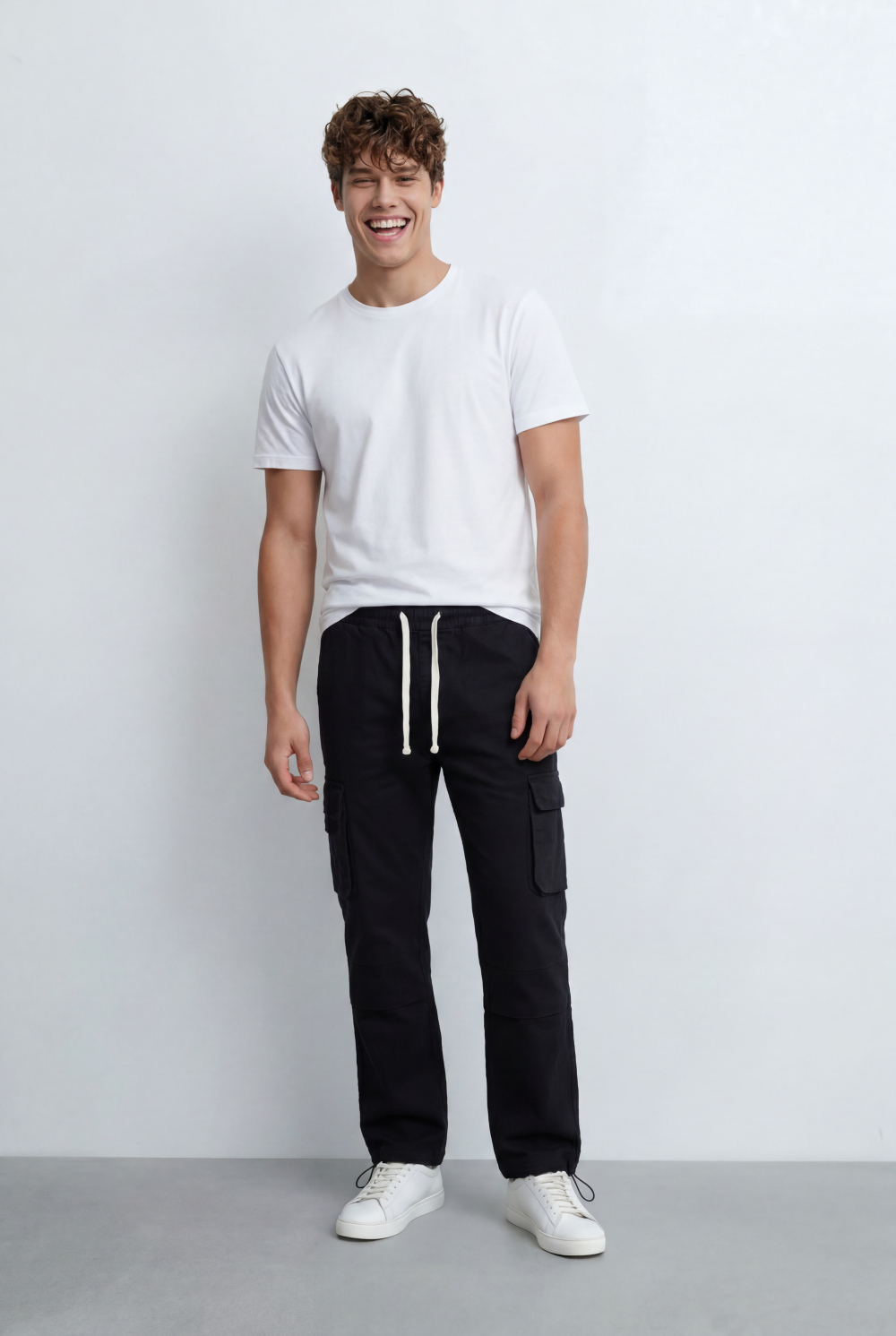 Men’s Cargo Pants Featuring Utility Side Pockets