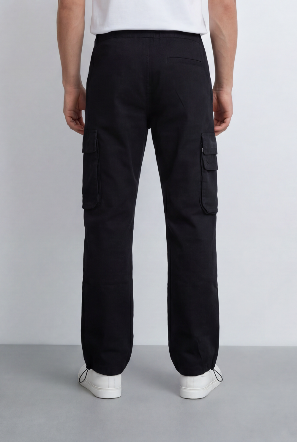 Men’s Cargo Pants Featuring Utility Side Pockets
