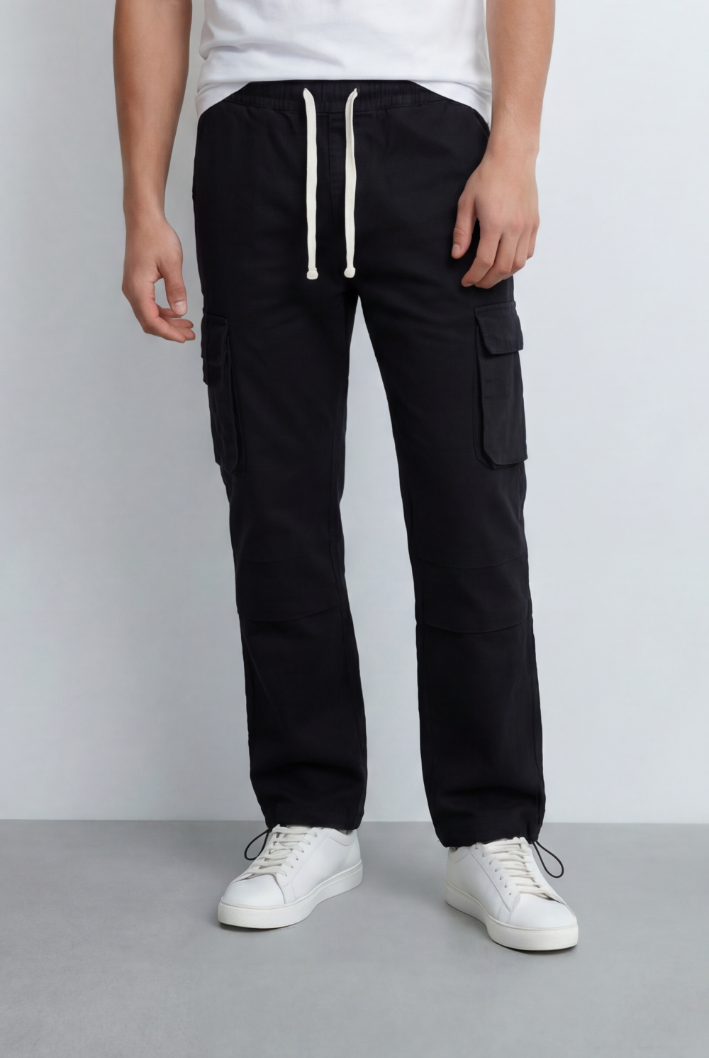 Men’s Cargo Pants Featuring Utility Side Pockets