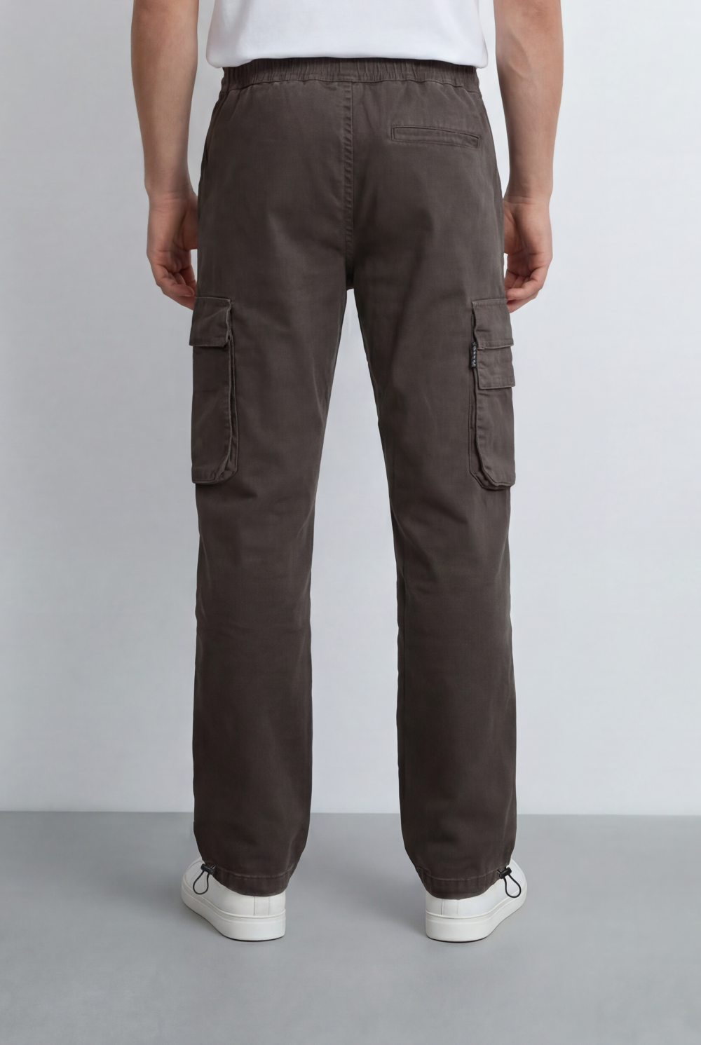 Men’s Cargo Pants Featuring Utility Side Pockets